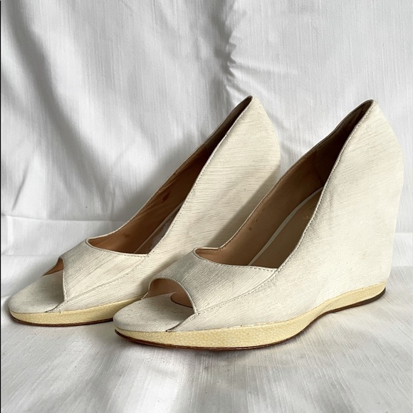 Modern Vintage Off-White Peep-toe Wedges - Picture 1 of 3